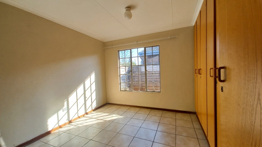 To Let 2 Bedroom Property for Rent in Willows Free State